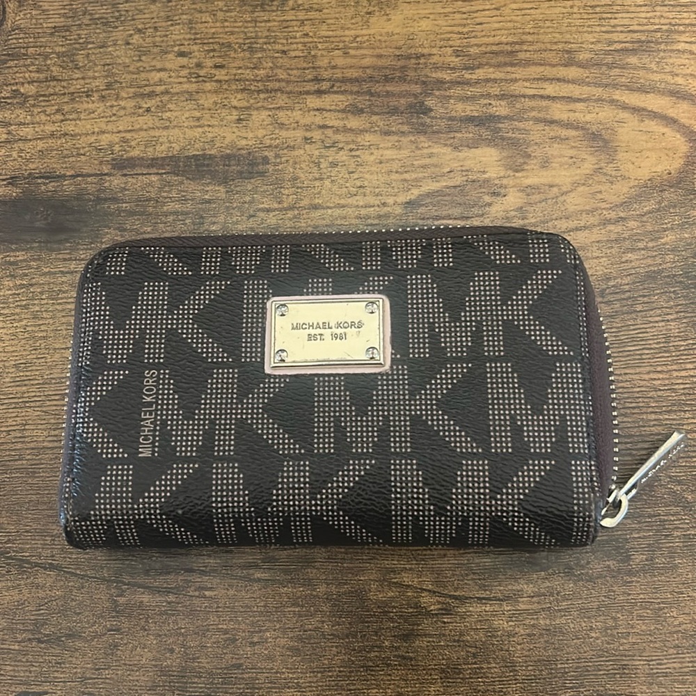 Michael Kors wallet